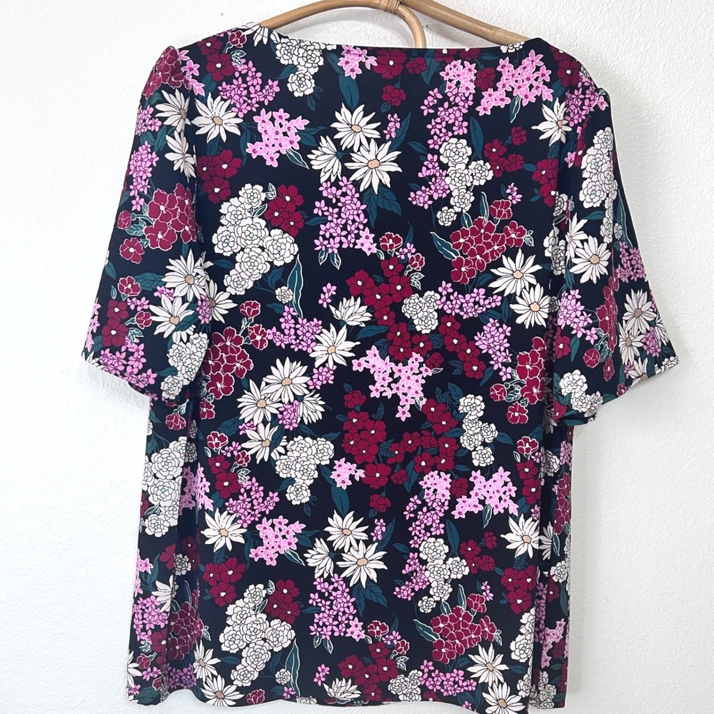 NWOT Ann Taylor Women's L Floral Square Neck Blouse Navy Pink Short Sleeve Bloom - Picture 4 of 9